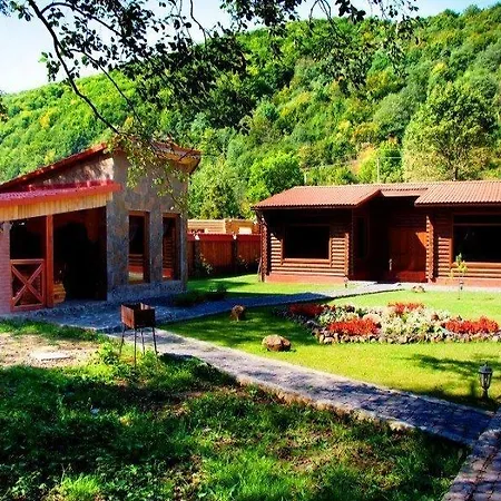 берлога Отель