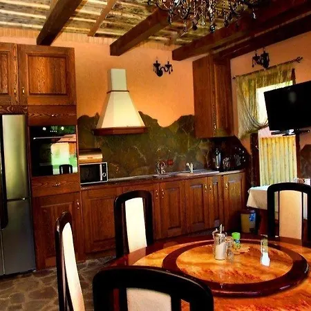 берлога Отель