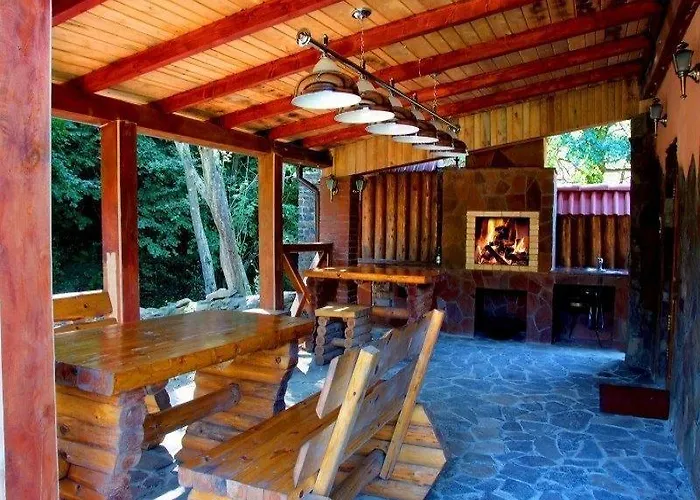 Berloga 4* Rodnikovka