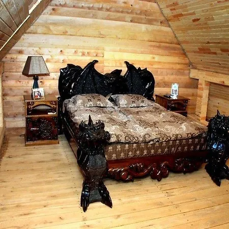 Hotel Berloga Rodnikovka