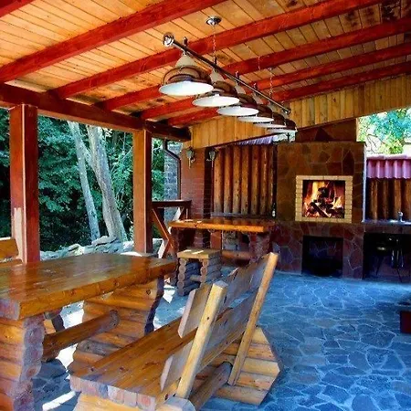 Berloga 4* Rodnikovka